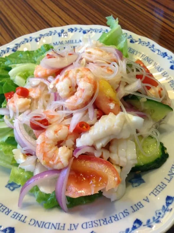 Салат с морепродуктами