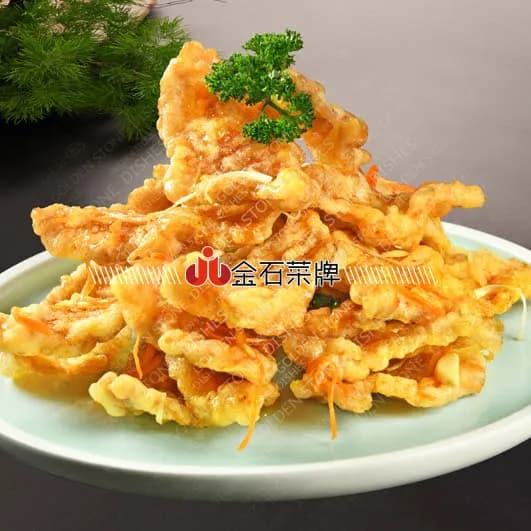Жареное куриное филе в кляре и кисло-сладком соусе