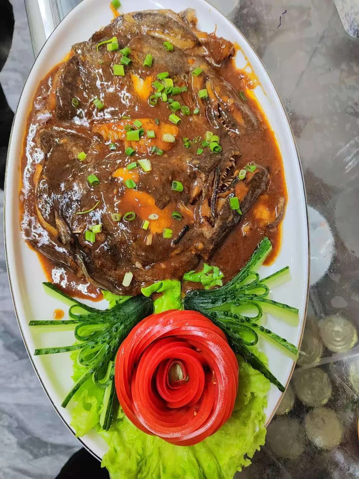 Голова палтуса тушёная (мясо палтуса тушёное)