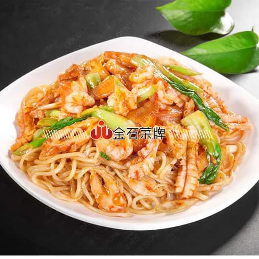 Жареная лапша с морепродуктами